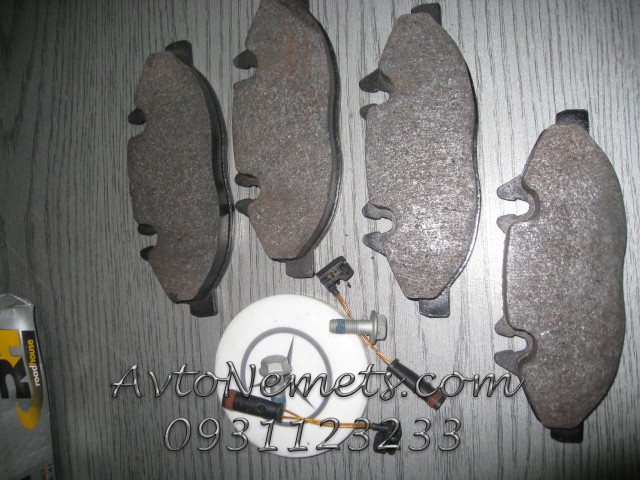 тормозные колодки передние WVA24007 
